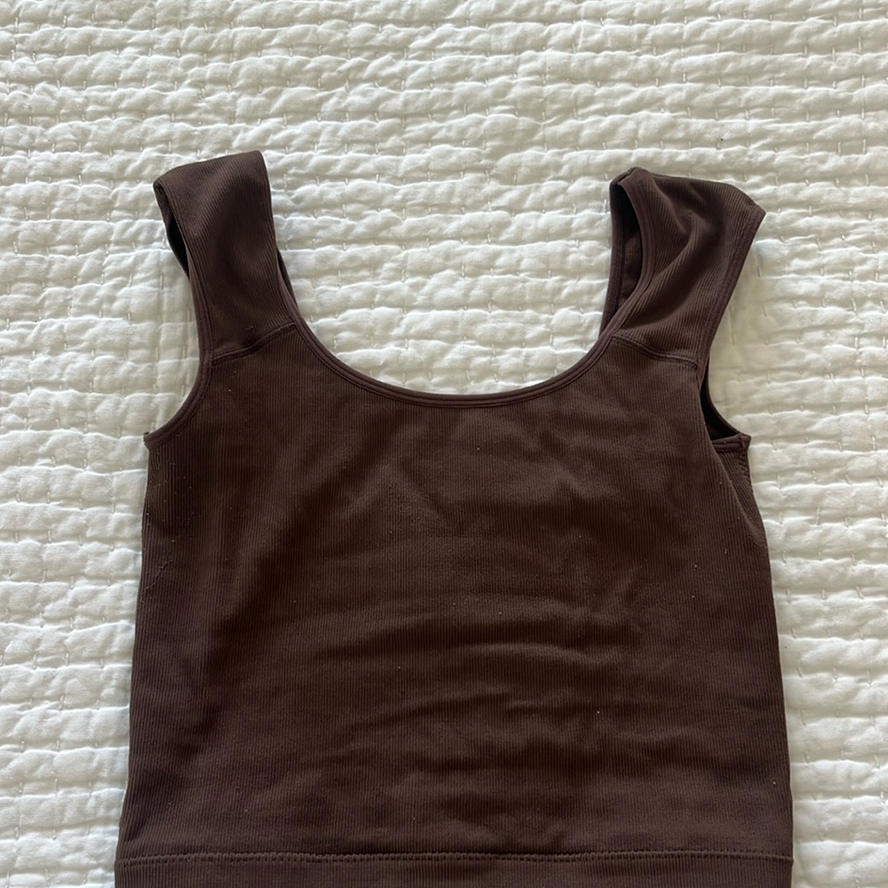 Garage Low Back Top